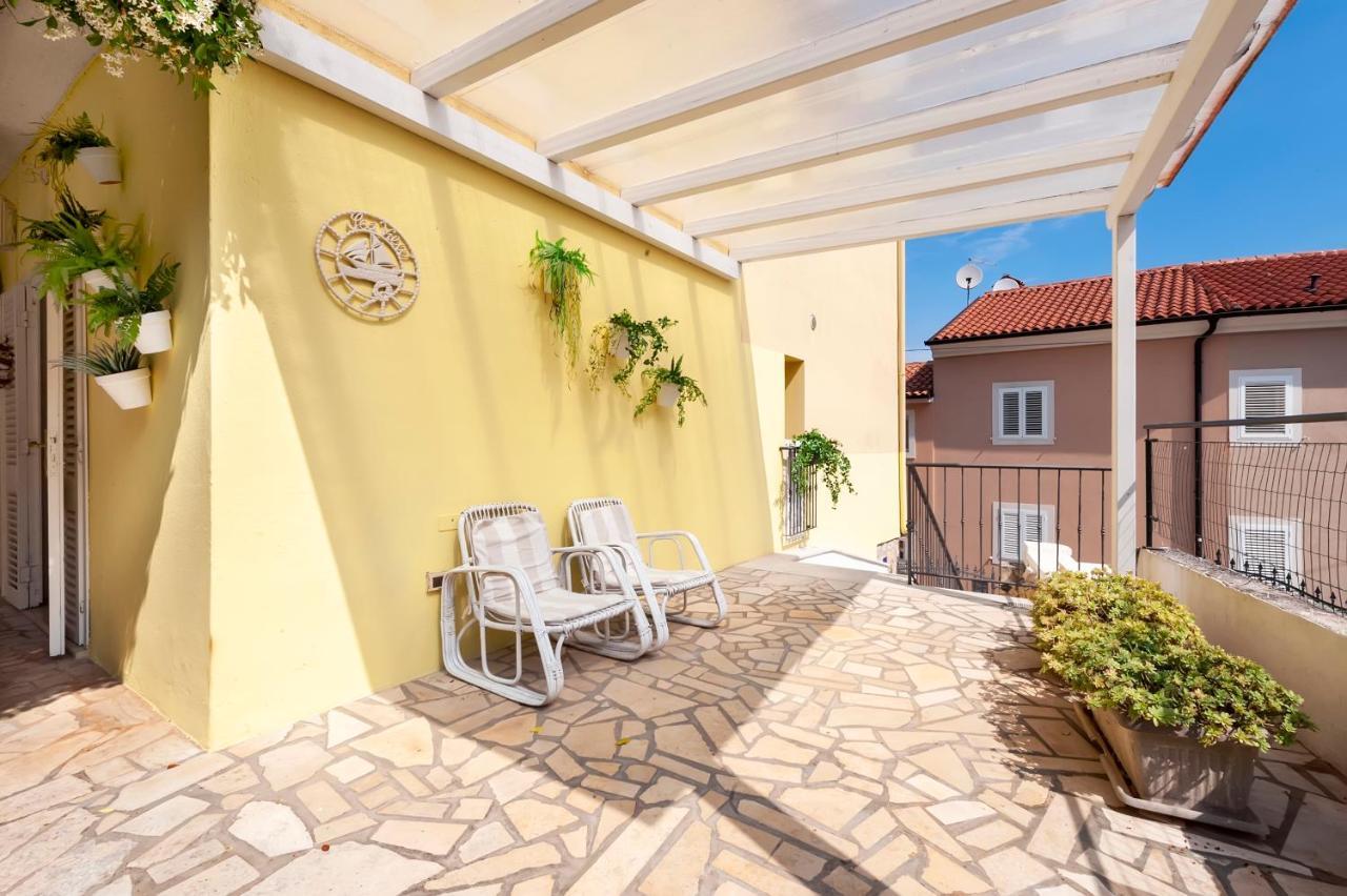 Apartment Bassano Rovinj Luaran gambar